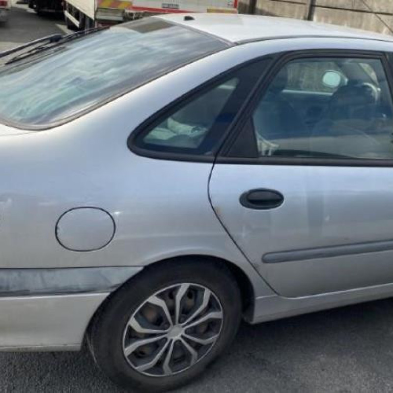 Feu arriere principal droit (feux) RENAULT LAGUNA 1 Photo n°11