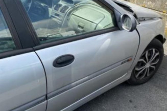 Feu arriere principal droit (feux) RENAULT LAGUNA 1