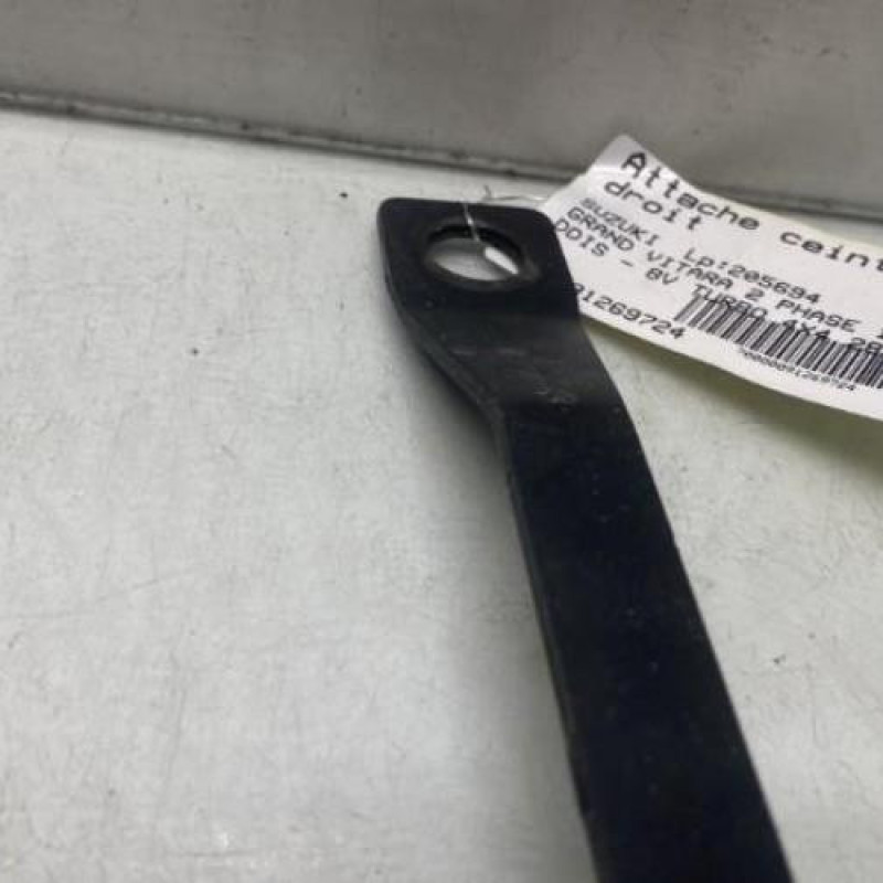Attache ceinture avant droit SUZUKI GRAND VITARA 2 Photo n°3
