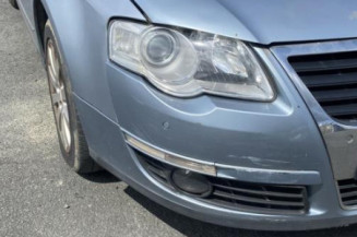Anti brouillard droit (feux) VOLKSWAGEN PASSAT 5