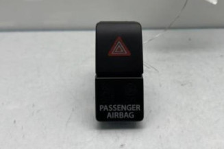 Bouton de warning SUZUKI CELERIO Photo n°1