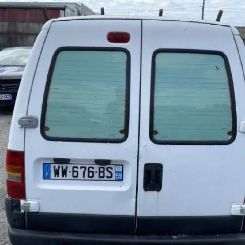 Feu arriere stop central PEUGEOT EXPERT 1 Photo n°8