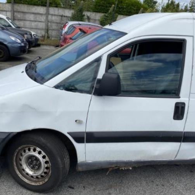 Feu arriere stop central PEUGEOT EXPERT 1 Photo n°12