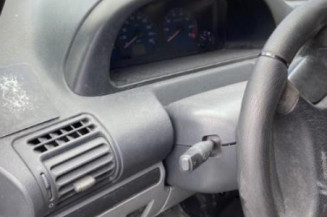 Feu arriere stop central PEUGEOT EXPERT 1