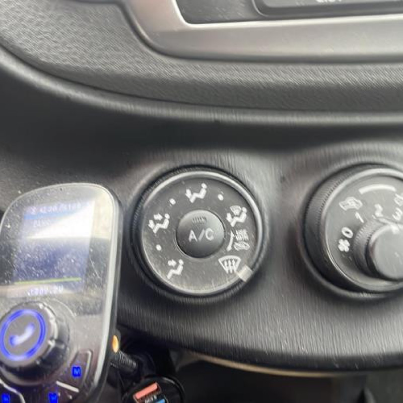 Compteur TOYOTA YARIS 3 Photo n°18