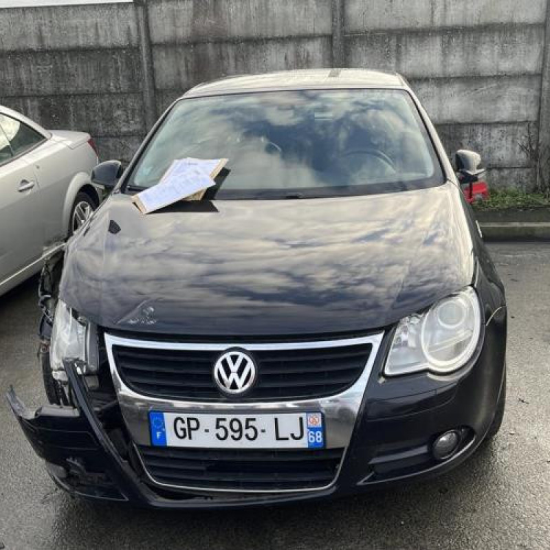 Volant VOLKSWAGEN EOS Photo n°6