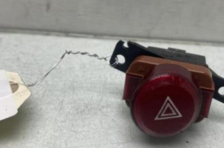 Bouton de warning HONDA CIVIC 8 Photo n°1