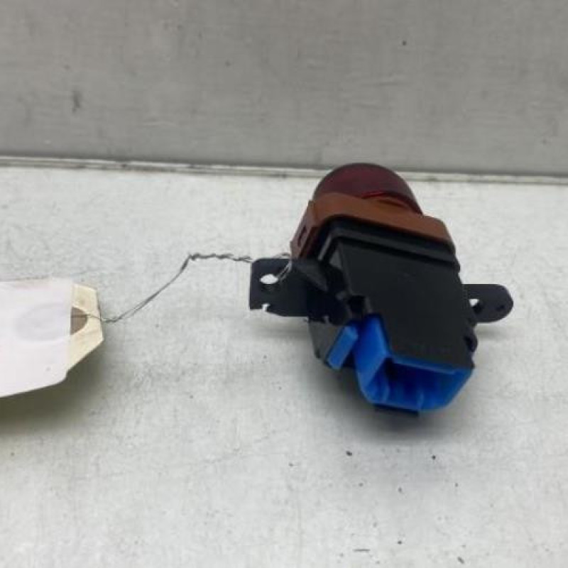 Bouton de warning HONDA CIVIC 8 Photo n°2
