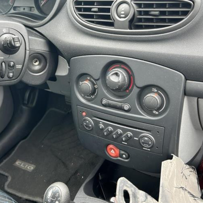 Pretensionneur de ceinture arriere gauche RENAULT CLIO 3 Photo n°14