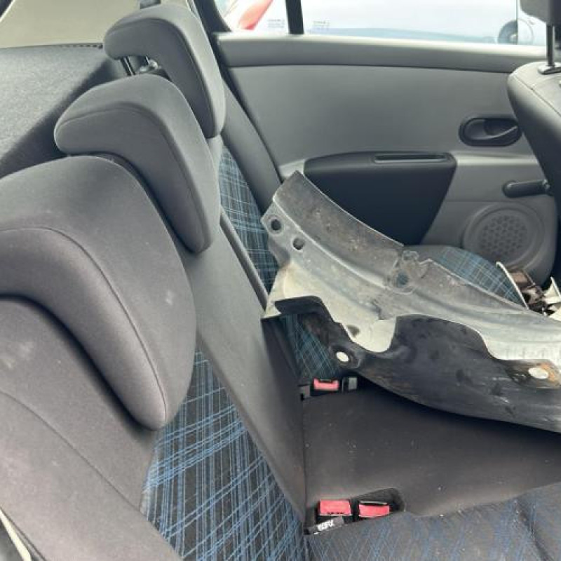 Pretensionneur de ceinture arriere gauche RENAULT CLIO 3 Photo n°15