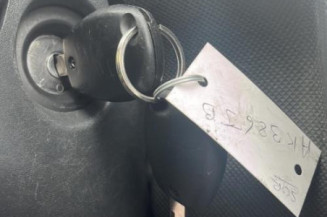 Moteur essuie glace arriere DACIA SANDERO 1