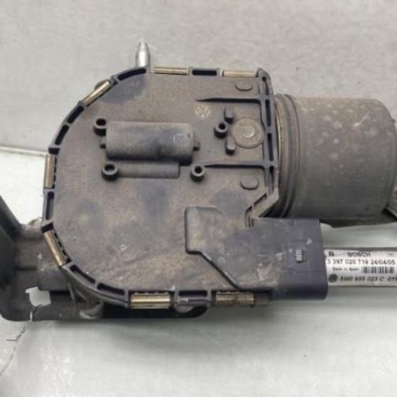Moteur essuie glace avant gauche VOLKSWAGEN GOLF PLUS Photo n°2