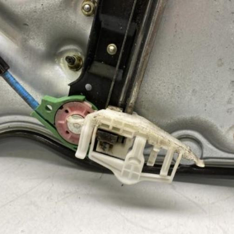 Leve vitre electrique avant gauche FIAT STILO Photo n°5