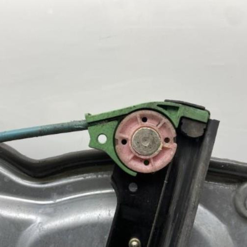 Leve vitre electrique avant gauche FIAT STILO Photo n°6
