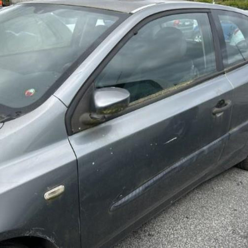 Leve vitre electrique avant gauche FIAT STILO Photo n°14