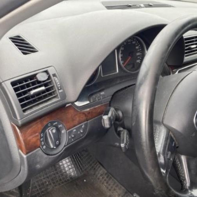 Moteur AUDI A4 2 Photo n°13