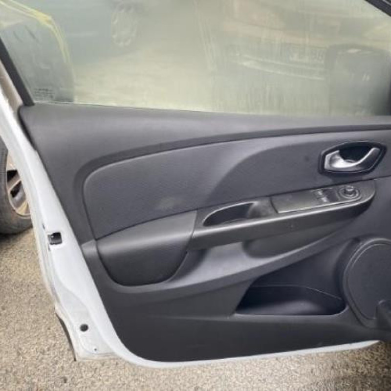 Moteur RENAULT CLIO 4 Photo n°17