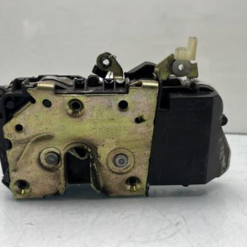 Serrure avant gauche PEUGEOT 307 Photo n°1