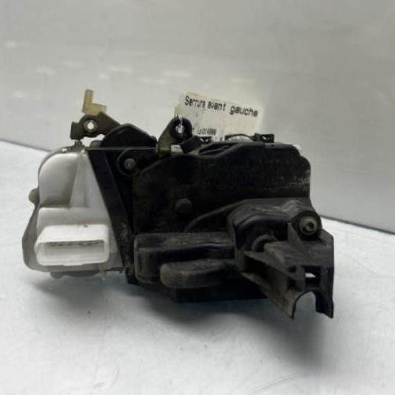 Serrure avant gauche PEUGEOT 307 Photo n°2