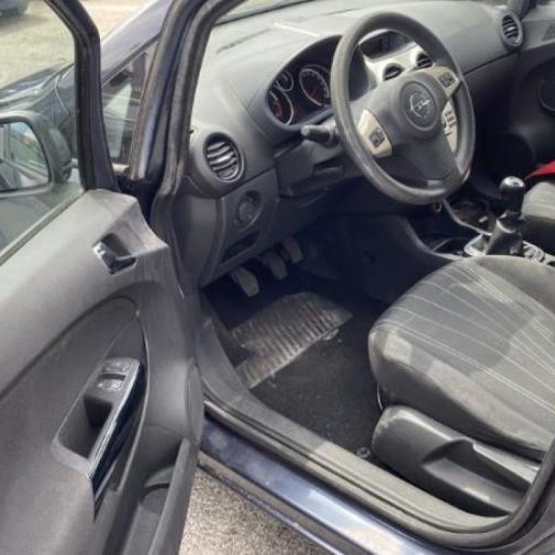 Aile avant gauche OPEL CORSA D Photo n°19