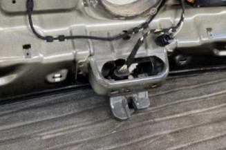 Malle/Hayon arriere VOLKSWAGEN GOLF 6