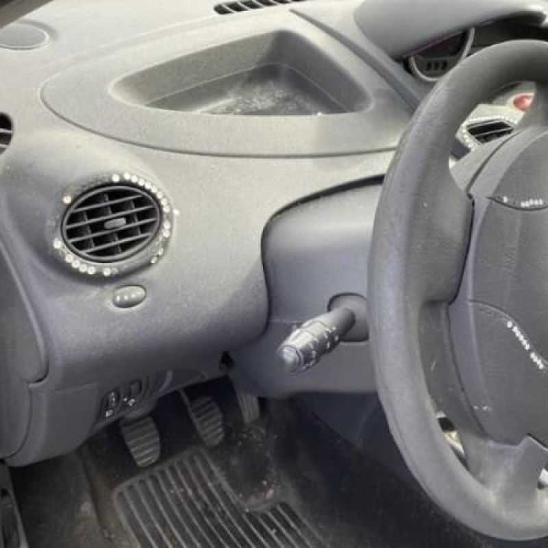 Porte avant gauche RENAULT TWINGO 2 Photo n°19