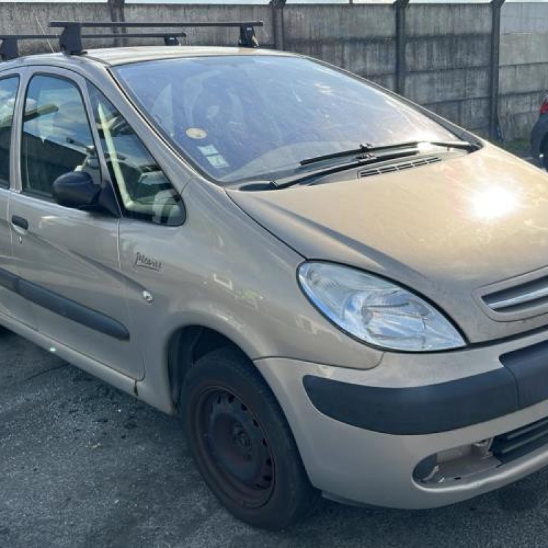 Optique avant principal gauche (feux)(phare) CITROEN XSARA PICASSO Photo n°9