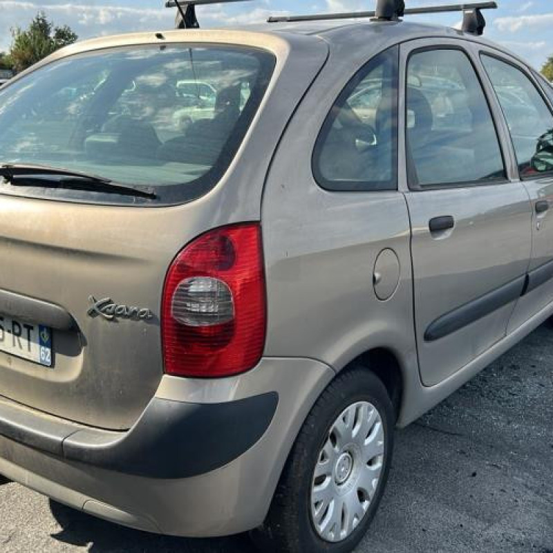 Optique avant principal gauche (feux)(phare) CITROEN XSARA PICASSO Photo n°12