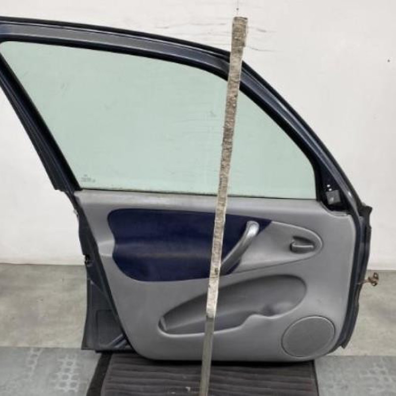 Porte avant gauche CITROEN XSARA PICASSO Photo n°8