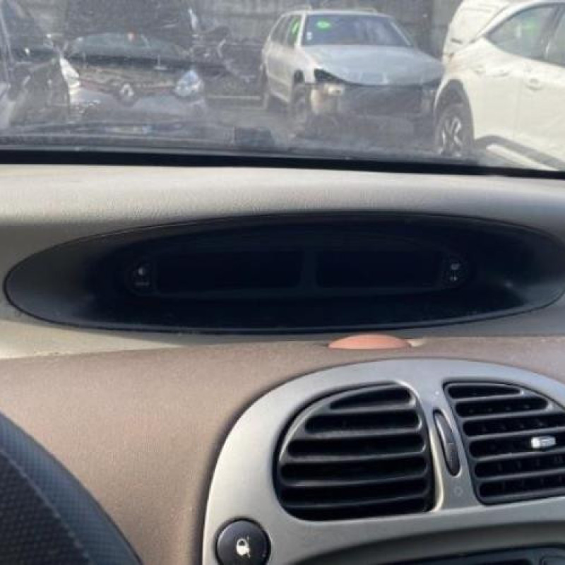 Optique avant principal droit (feux)(phare) CITROEN XSARA PICASSO Photo n°16