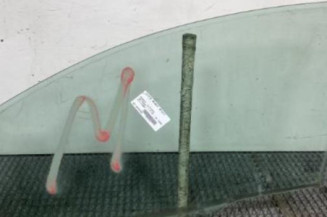 Vitre avant droit PEUGEOT 207