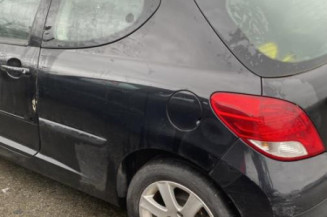 Vitre avant droit PEUGEOT 207