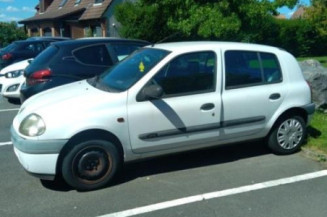 Bouton de warning RENAULT CLIO 2