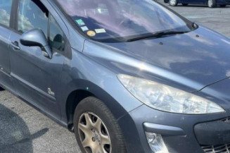Vitre avant gauche PEUGEOT 308 1 SW