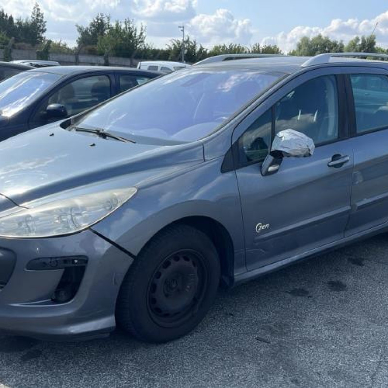 Vitre avant gauche PEUGEOT 308 1 SW Photo n°9