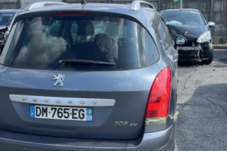 Vitre avant gauche PEUGEOT 308 1 SW