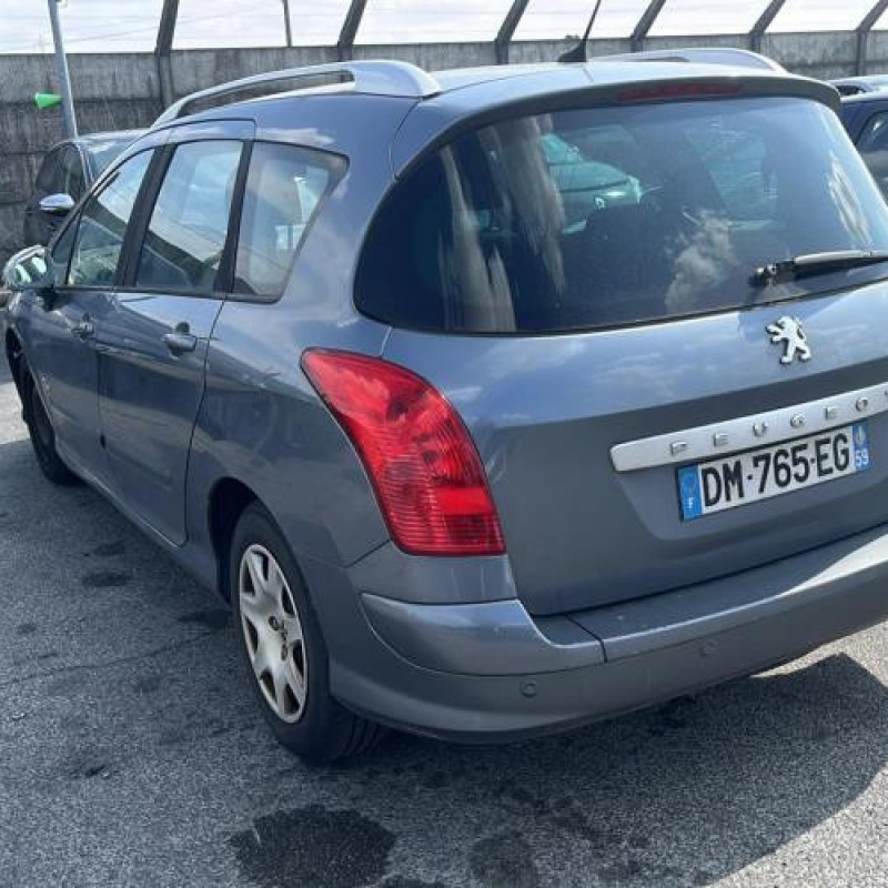 Vitre avant gauche PEUGEOT 308 1 SW Photo n°12