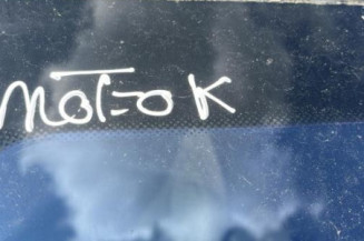 Vitre avant gauche PEUGEOT 308 1 SW