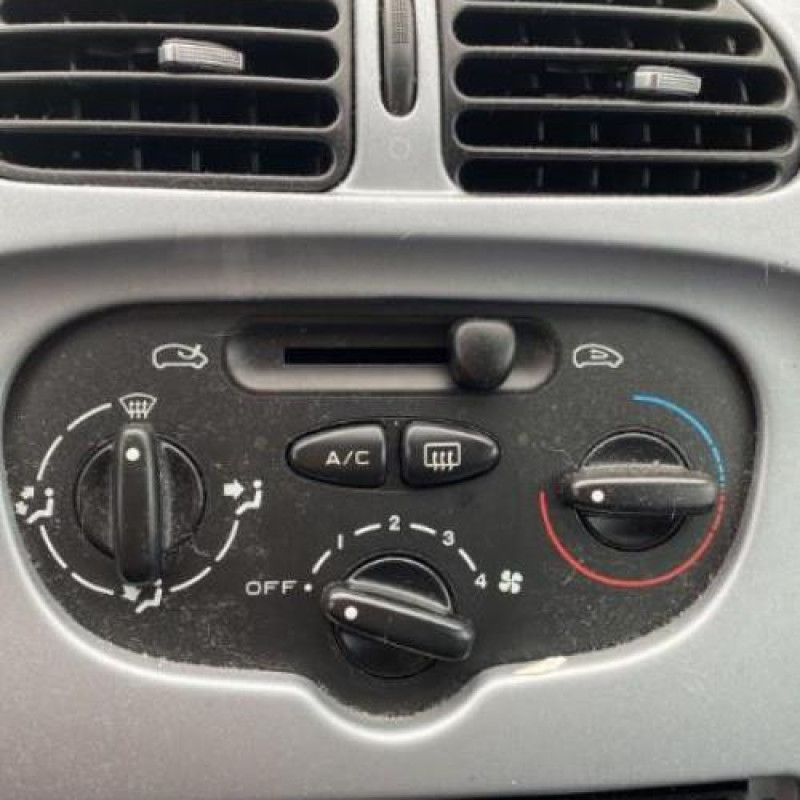 Optique avant principal droit (feux)(phare) CITROEN XSARA PICASSO Photo n°20