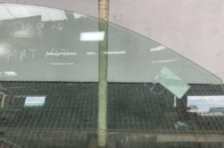 Vitre avant droit OPEL CORSA F Photo n°1