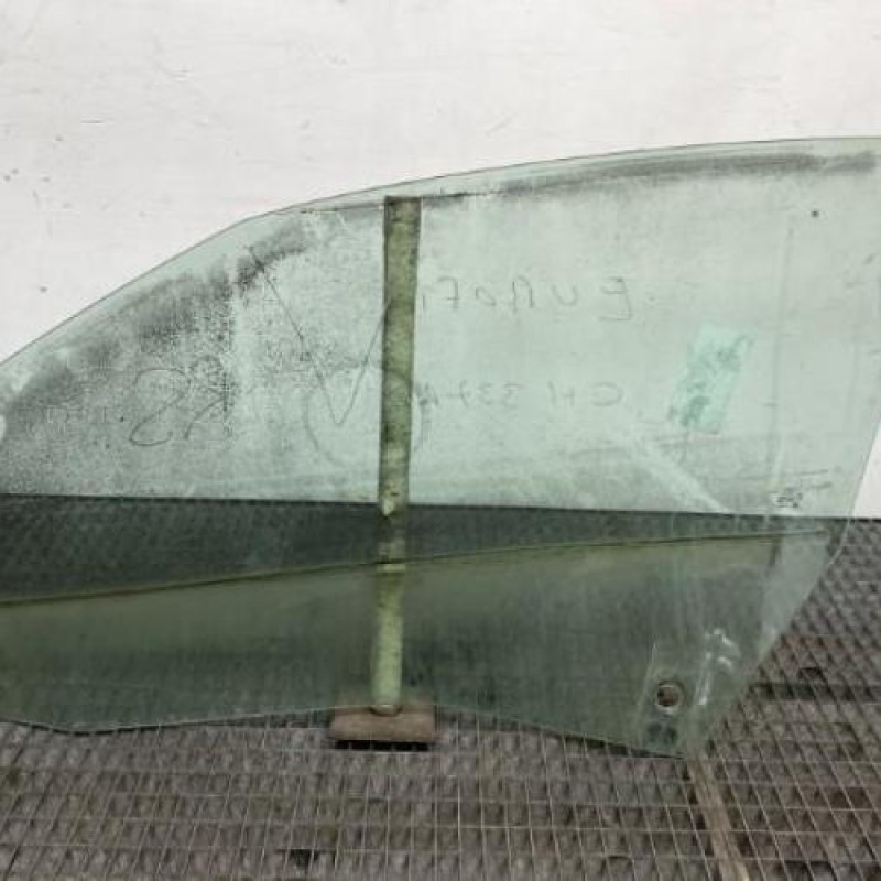 Vitre avant droit AUDI A3 2 Photo n°6