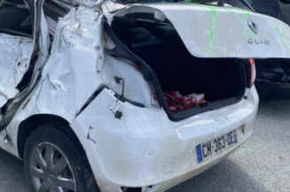 Serrure avant droit RENAULT CLIO 3