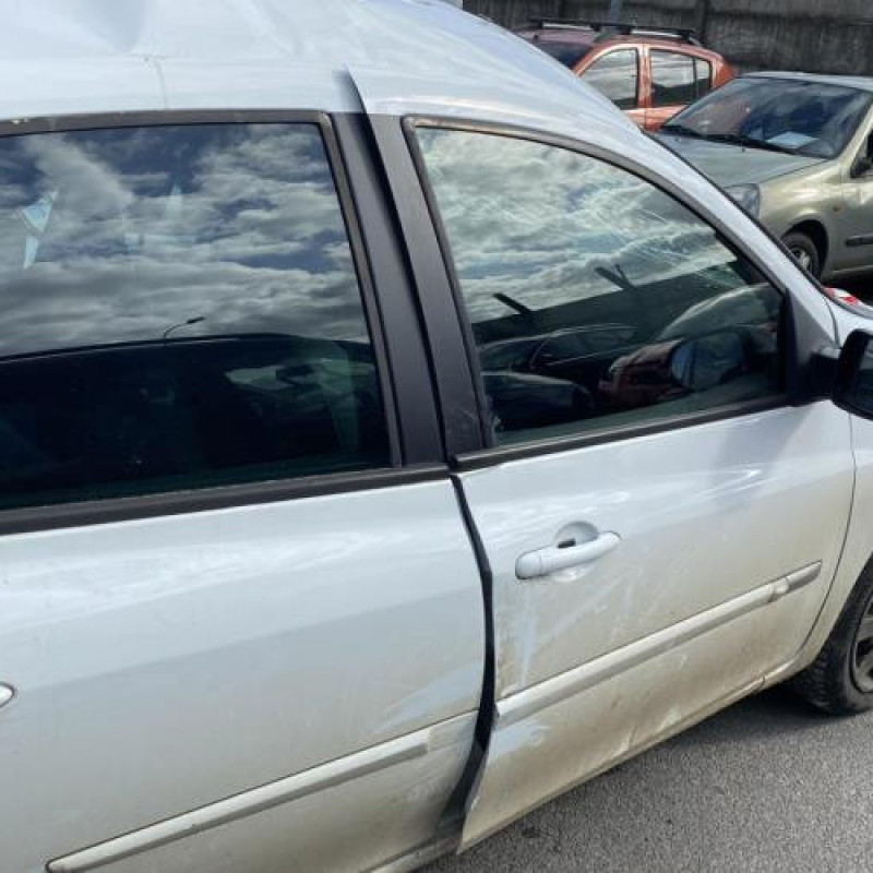 Serrure avant droit RENAULT CLIO 3 Photo n°14