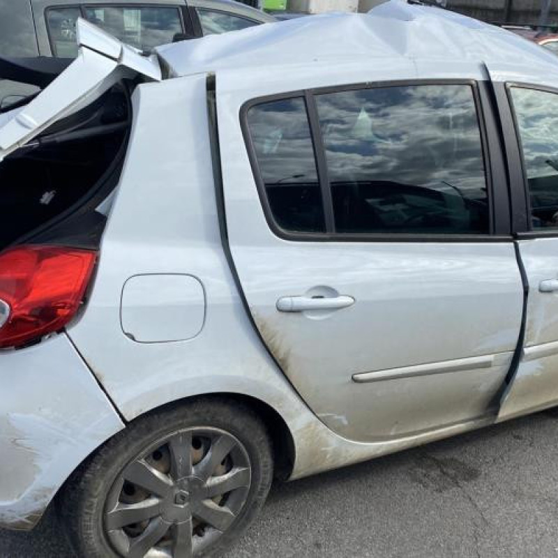 Serrure avant droit RENAULT CLIO 3 Photo n°15