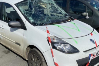 Serrure avant droit RENAULT CLIO 3