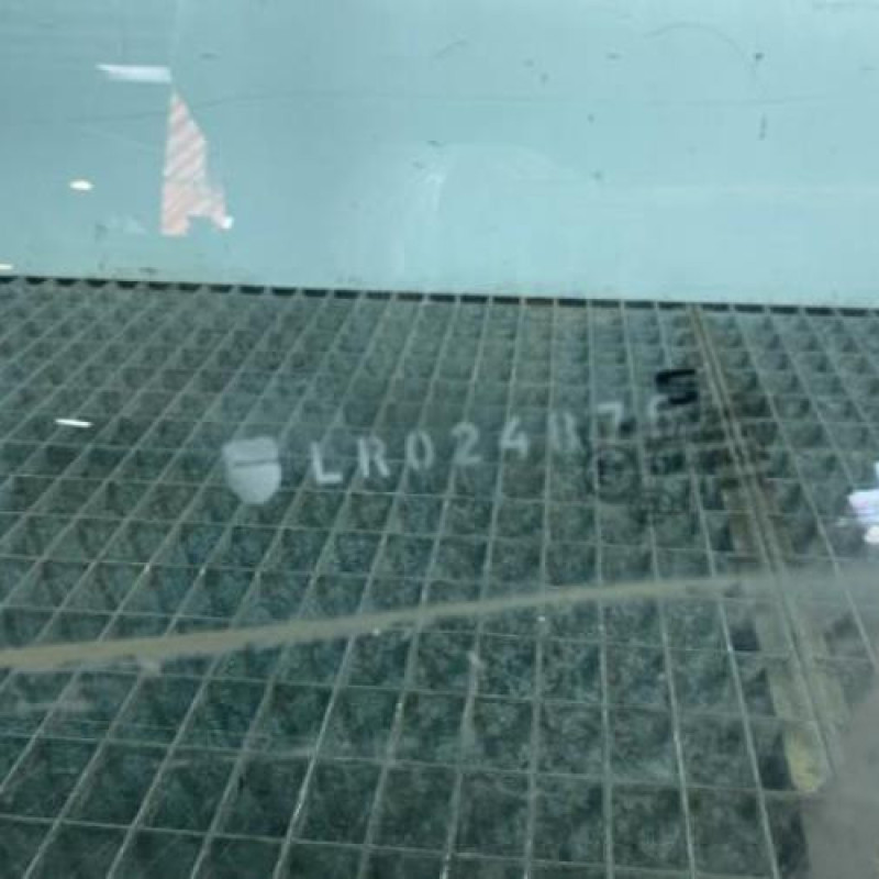 Vitre arriere gauche SEAT ARONA Photo n°3