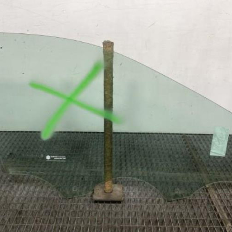 Vitre avant gauche SEAT ARONA Photo n°7