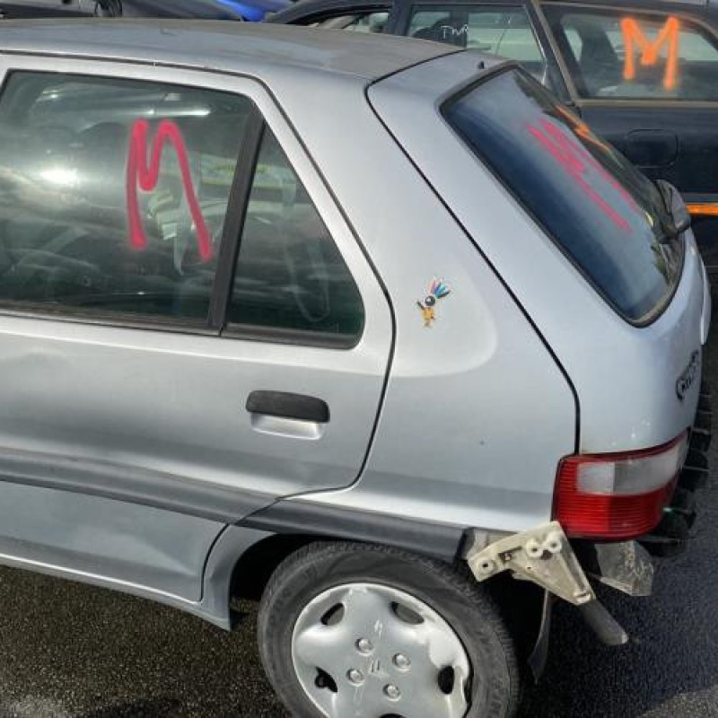 Calandre CITROEN SAXO Photo n°10