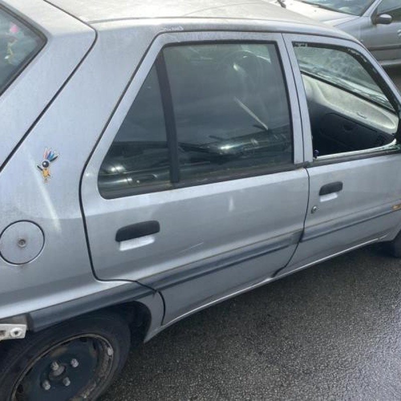 Calandre CITROEN SAXO Photo n°14