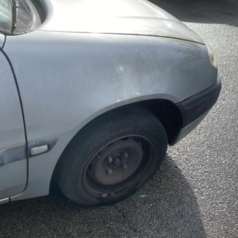 Calandre CITROEN SAXO Photo n°16